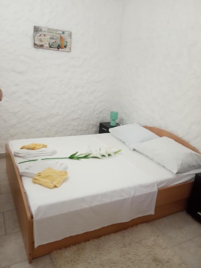 ニン Vila Kulaアパートホテル エクステリア 写真